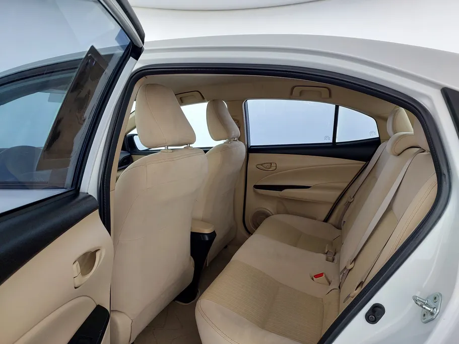 2022 Toyota Yaris  Y 