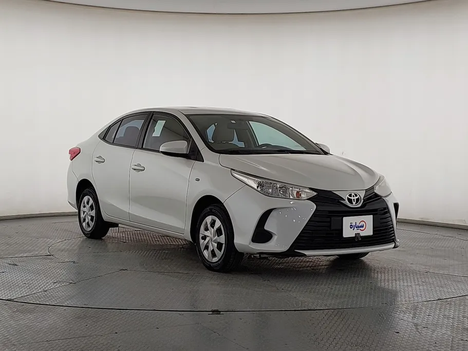 2022 Toyota Yaris  Y 