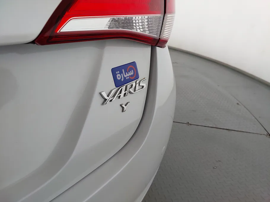 2022 Toyota Yaris  Y 