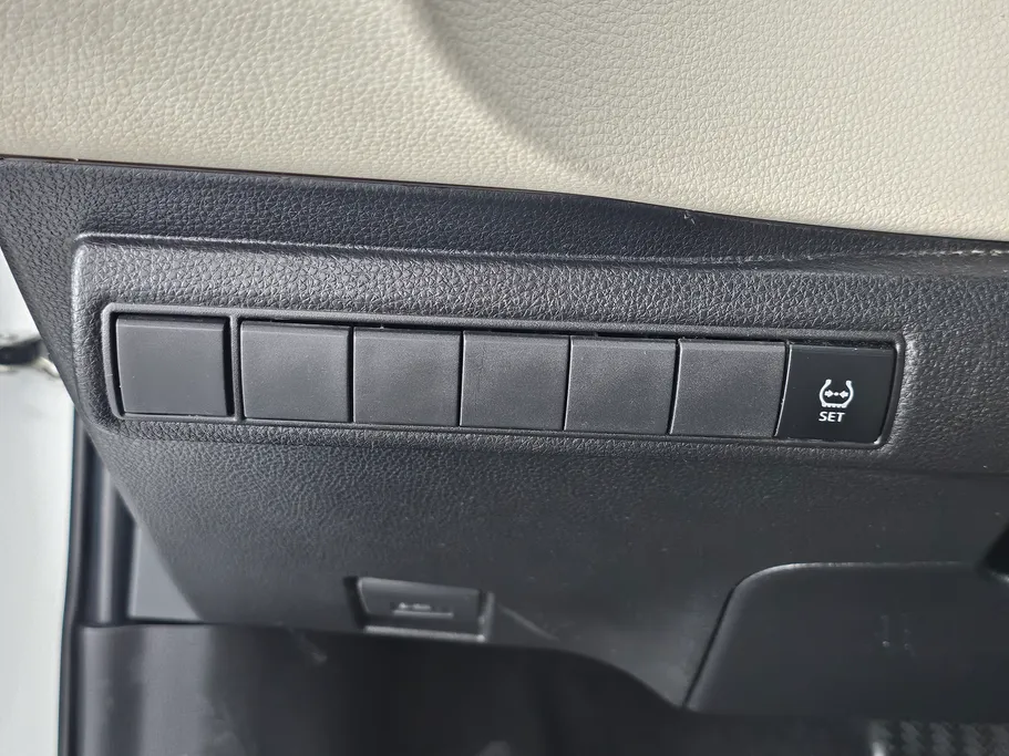 تويوتا كورولا XLI 2022 