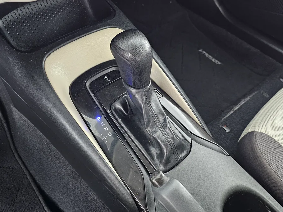 تويوتا كورولا XLI 2022 