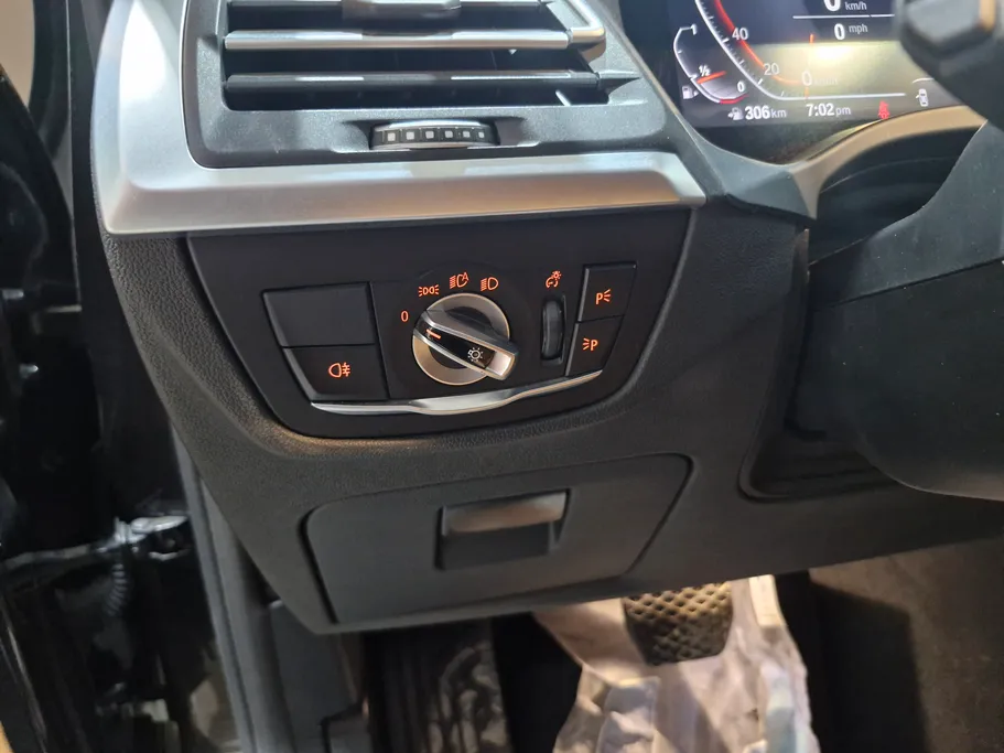 بي ام دبليو الفئة اكس 4 xDrive 30i 2025 