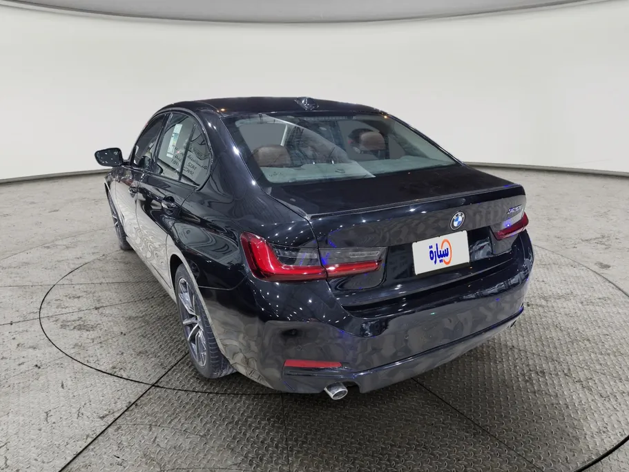 2023 BMW 3 Series 320i  