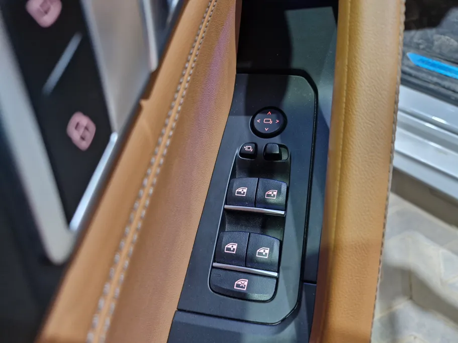 بي ام دبليو الفئة اكس 6 xDrive 40i 2024 