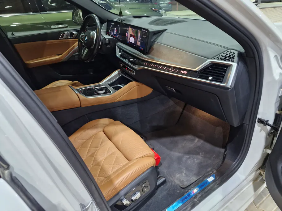 بي ام دبليو الفئة اكس 6 xDrive 40i 2024 