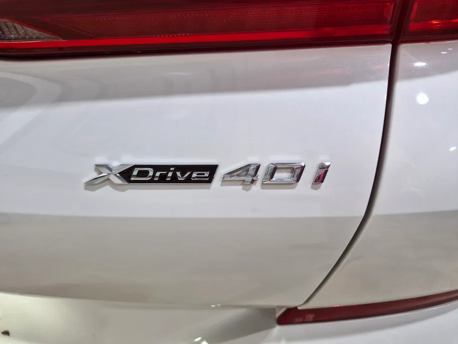 بي ام دبليو الفئة اكس 6 xDrive 40i 2024 
