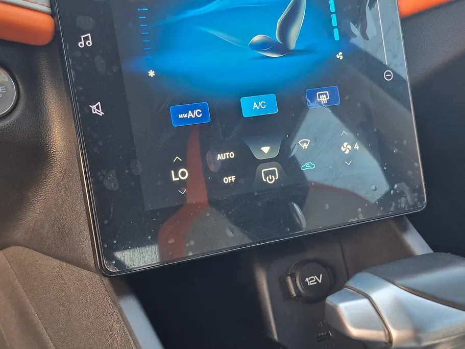 دونج فينج شاين E1 2024 