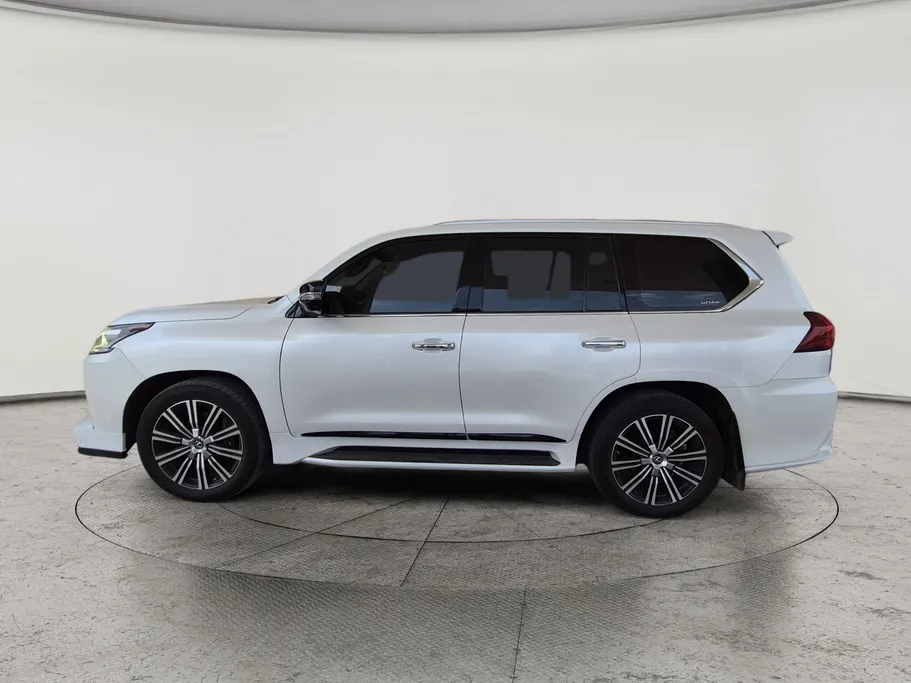 لكزس LX 570 S 2018 