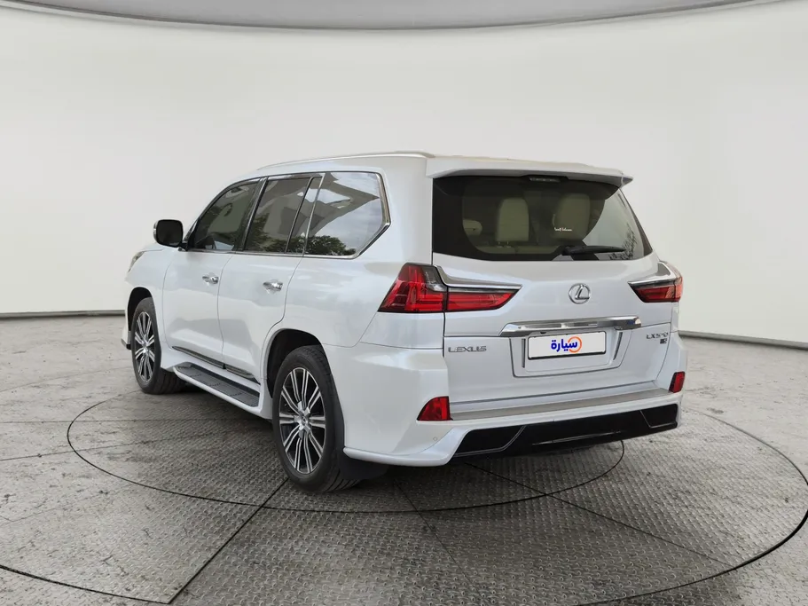 2018 Lexus LX 570 S 