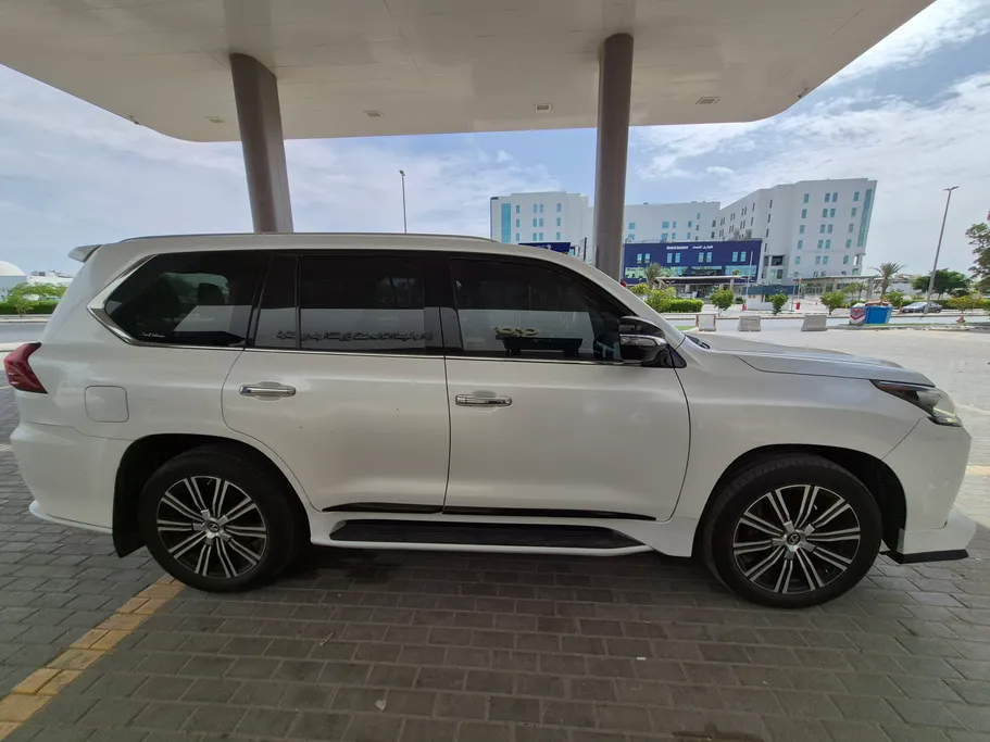 لكزس LX 570 S 2018 