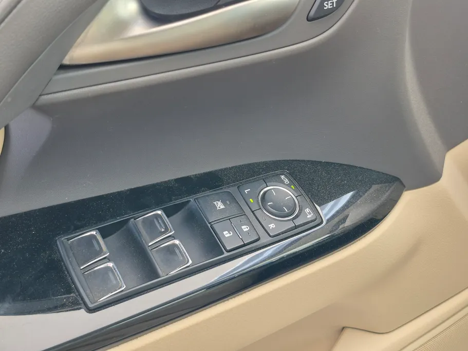 2018 Lexus LX 570 S 