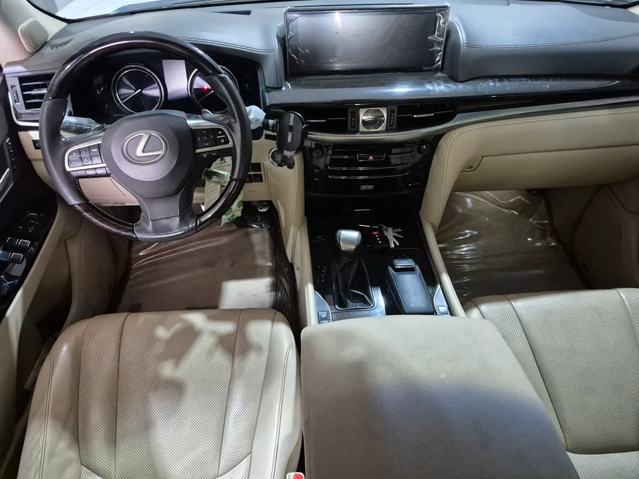 2018 Lexus LX 570 S 