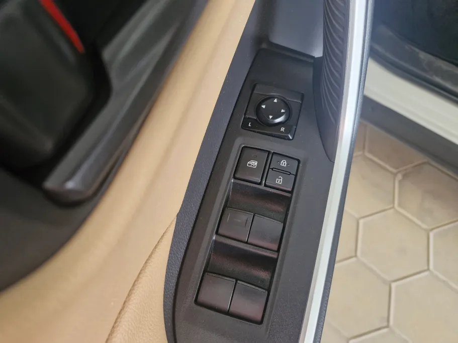 تويوتا راف فور LE 2019 