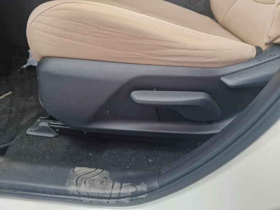 تويوتا راف فور LE 2019 