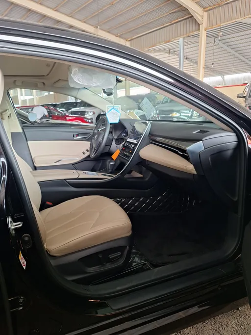 تويوتا افالون Touring 2022 