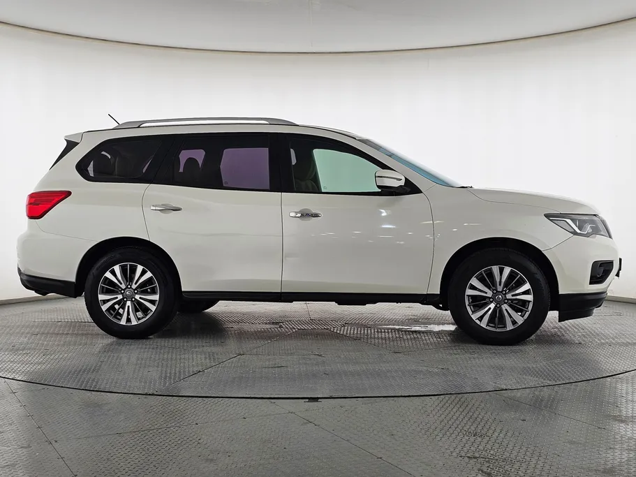 2019 Nissan Pathfinder S 