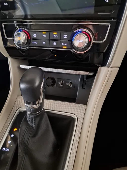 ام جي 6 COM 2022 