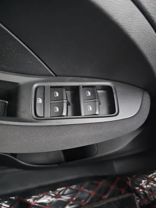 2022 MG ZS STD 