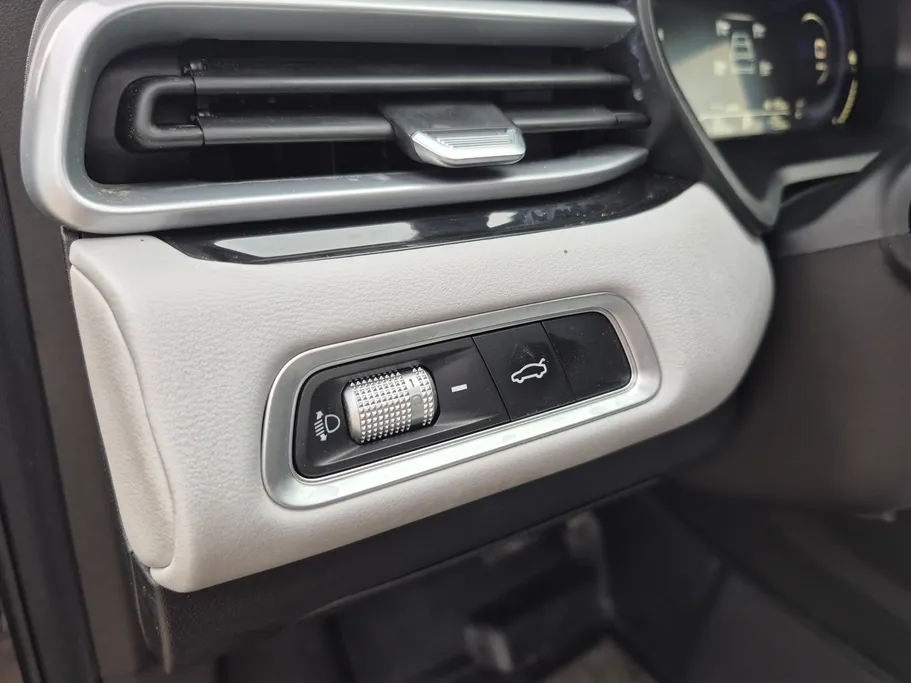 جيلي امجراند GF 2025 