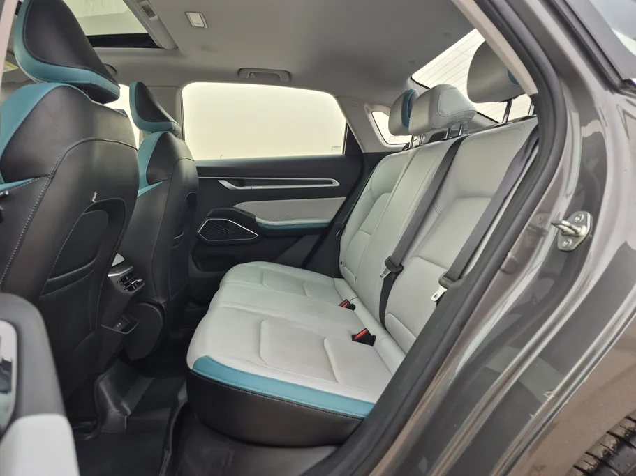 جيلي امجراند GF 2025 