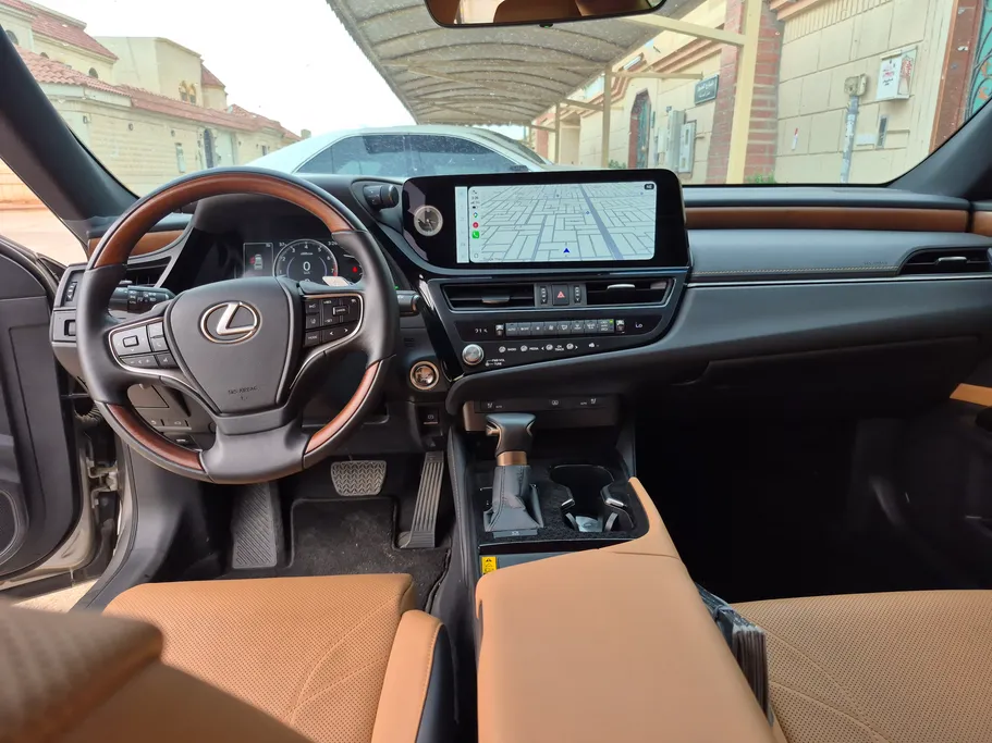 لكزس ES 350 2025 