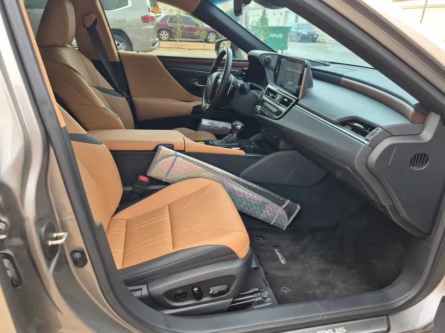 لكزس ES 350 2025 