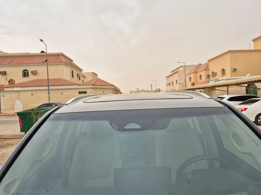 2025 Toyota Land Cruiser VXR 