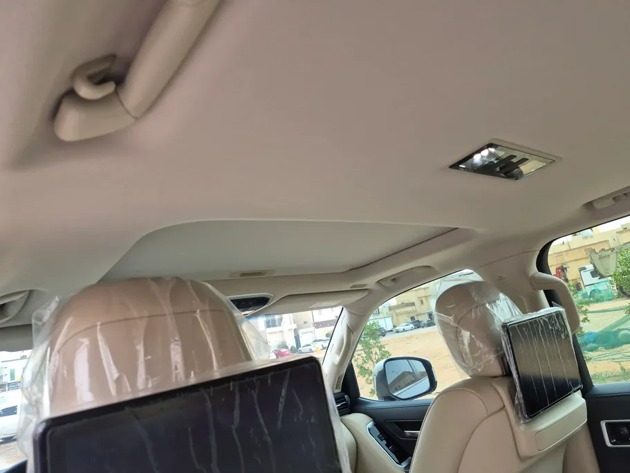 2025 Toyota Land Cruiser VXR 