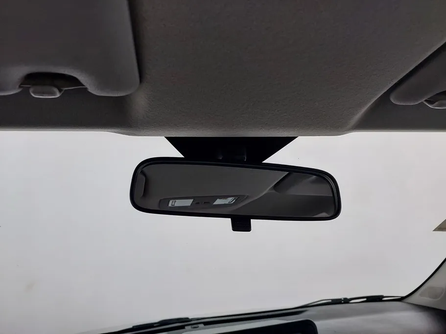 2023 Toyota Yaris  Y 