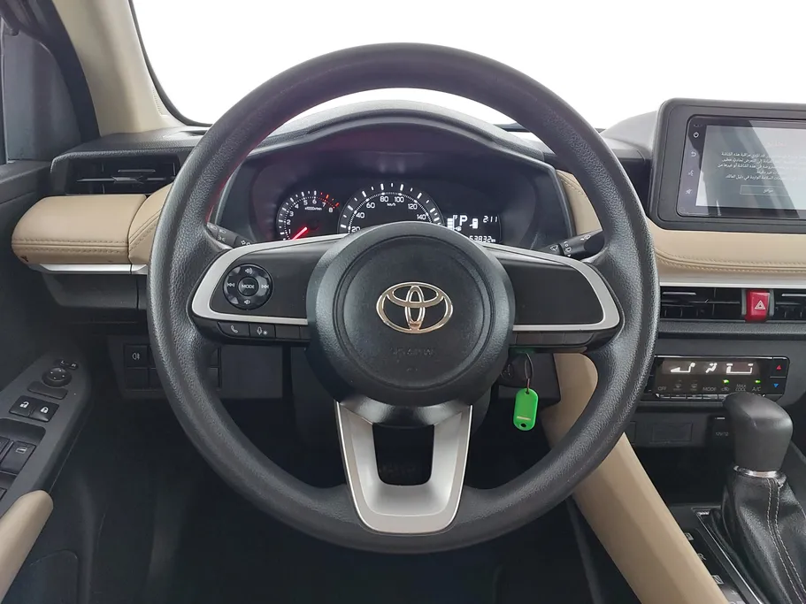 تويوتا يارس Y 2023 