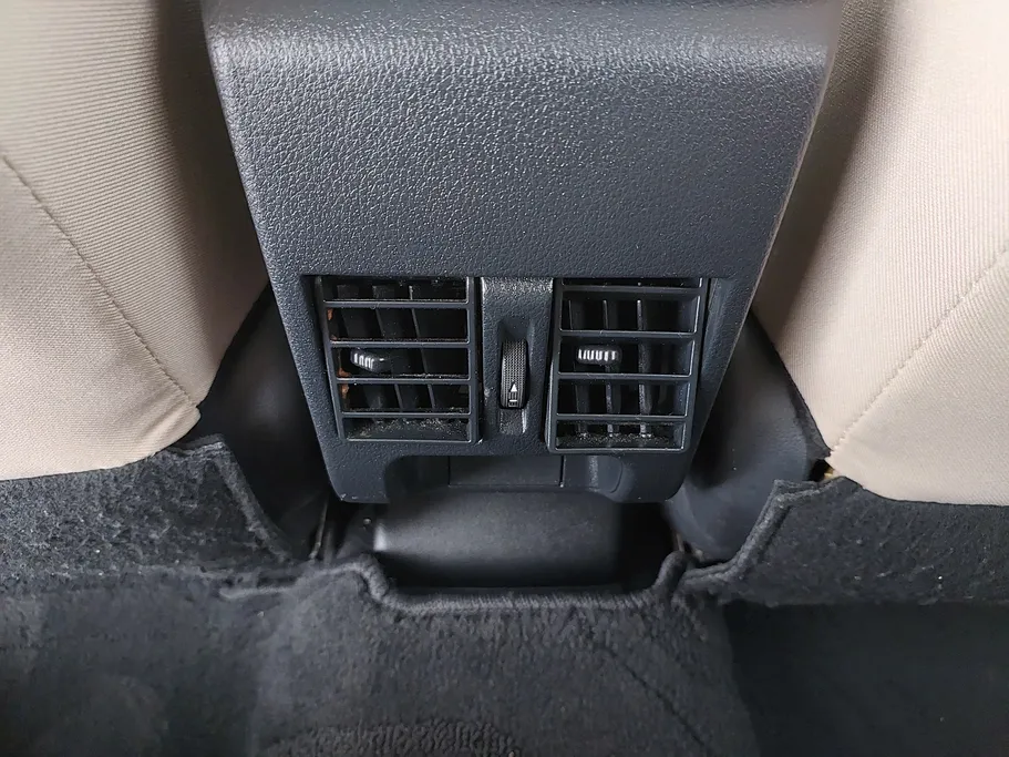 تويوتا يارس Y 2023 