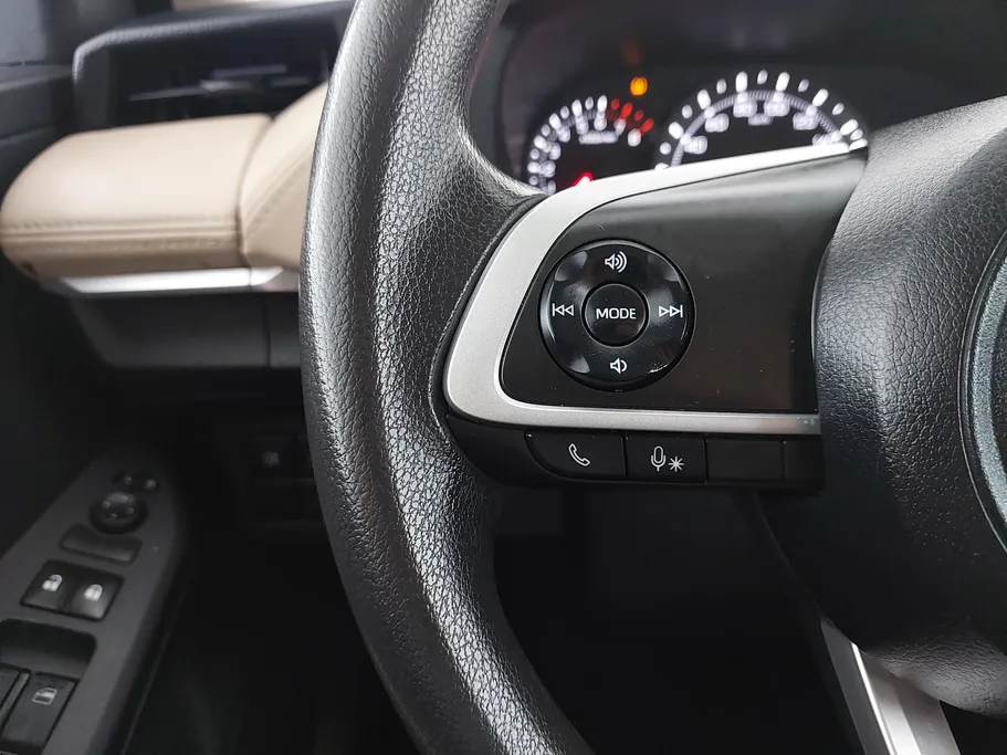 تويوتا يارس Y 2023 