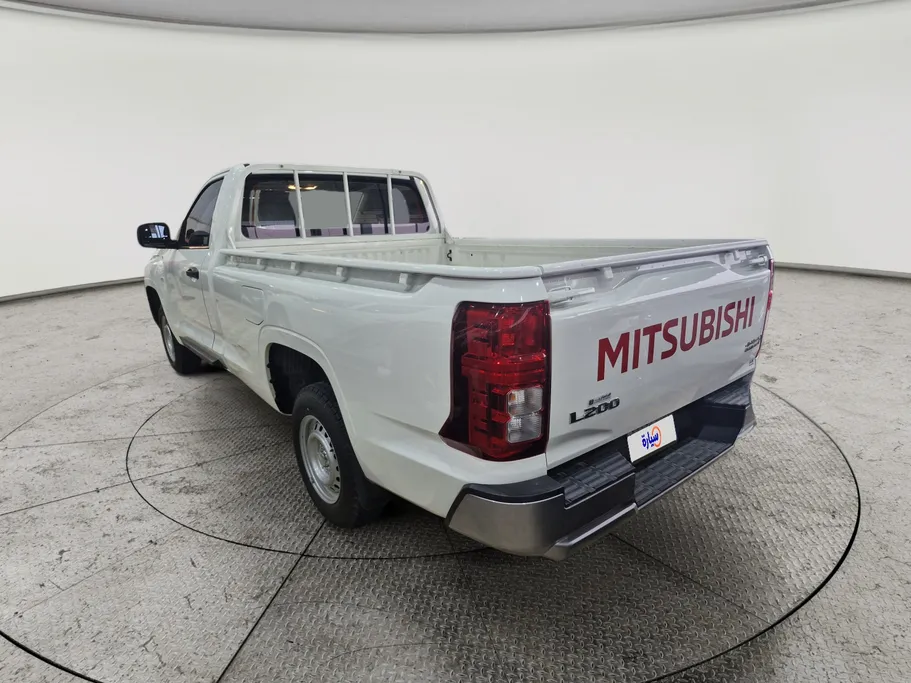 2024 Mitsubishi L200 Regular Cap 