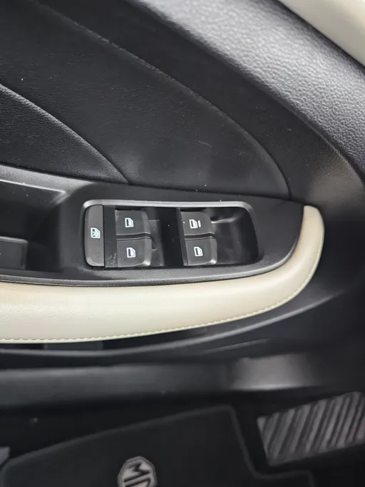 ام جي 5 STD 2022 