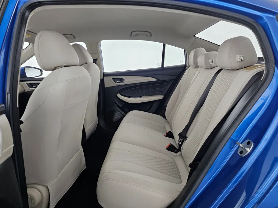 ام جي 5 STD 2022 