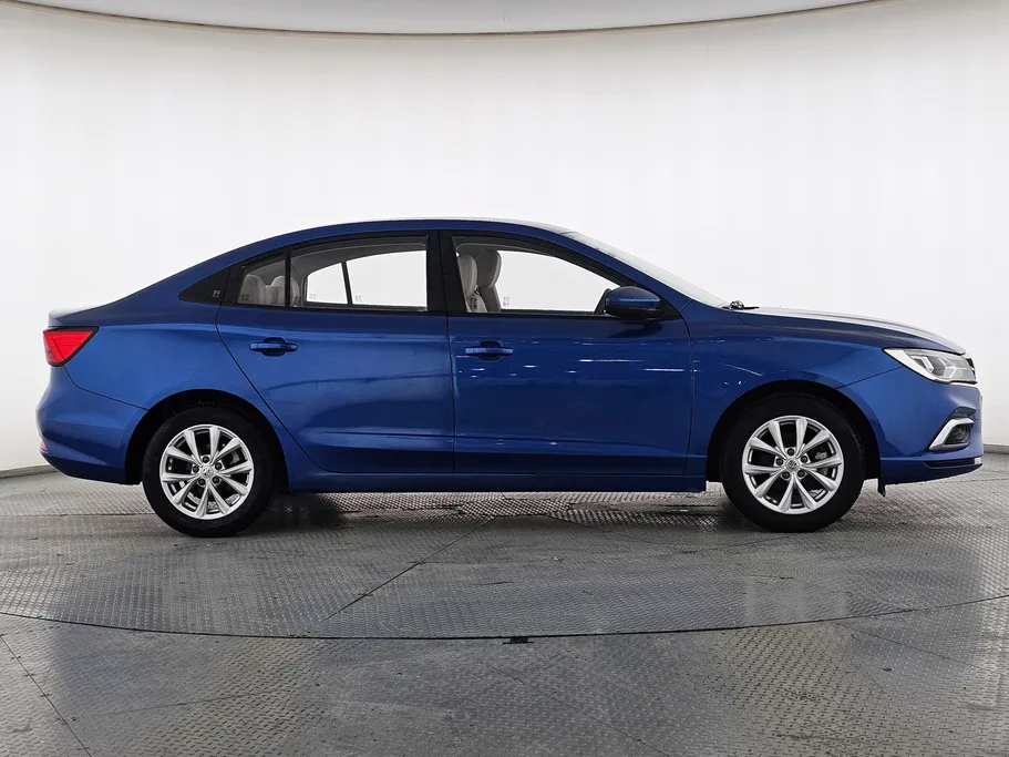 ام جي 5 STD 2022 