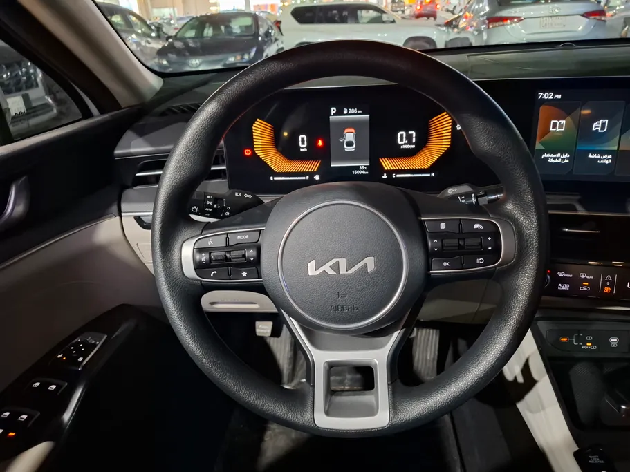 2024 Kia K5 GL 