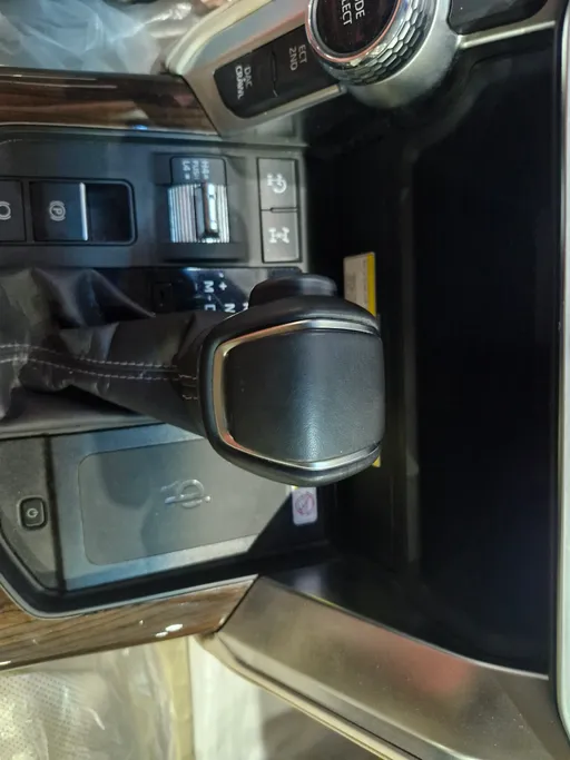 تويوتا لاندكروزر GXR5 2024 