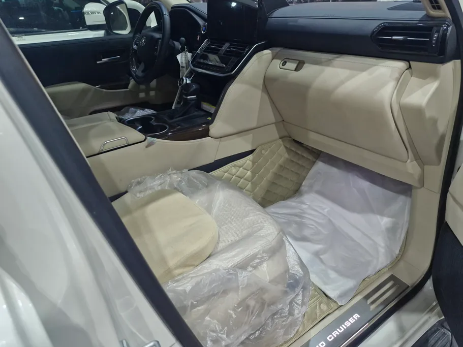 تويوتا لاندكروزر GXR5 2024 