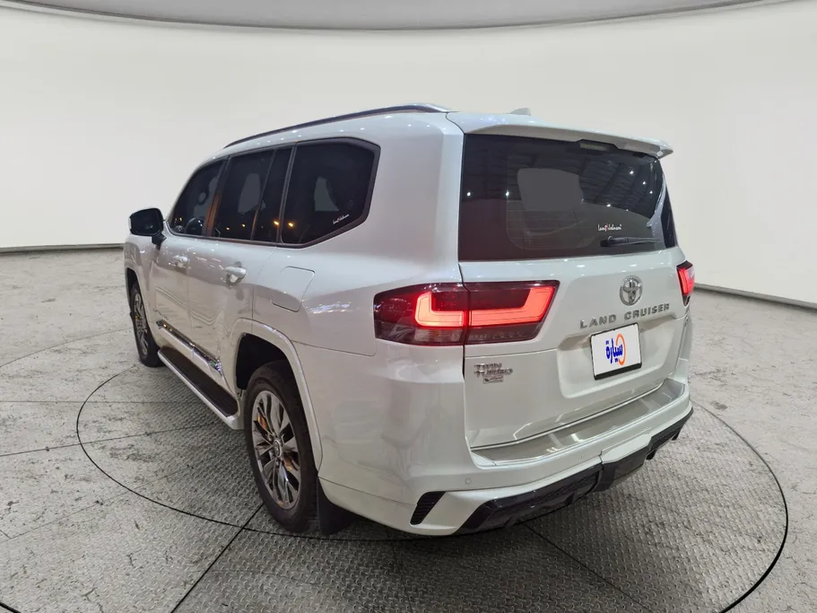 تويوتا لاندكروزر GXR4 2025 