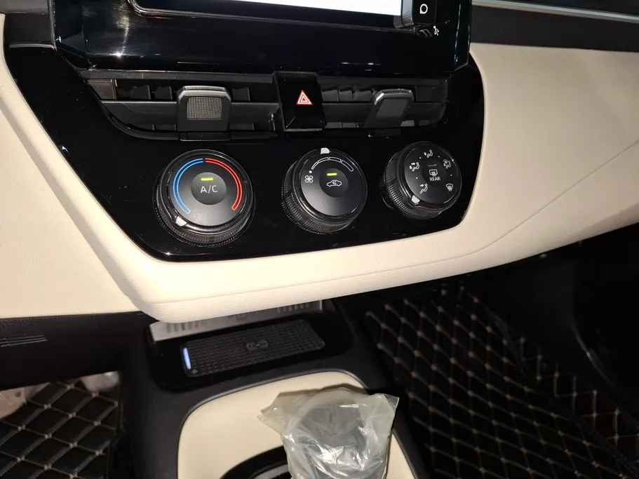 2024 Toyota Corolla XLI 