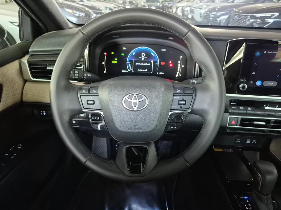 تويوتا كامري LE HEV 2025 