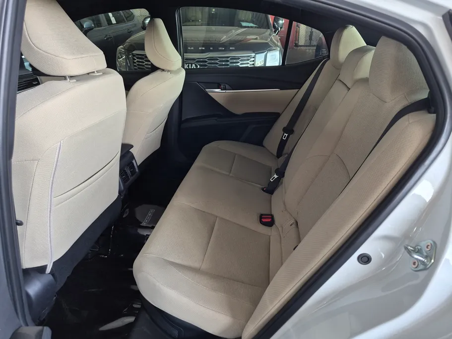 تويوتا كامري LE HEV 2025 