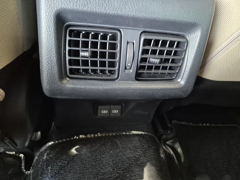 تويوتا كامري LE HEV 2025 