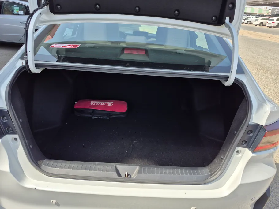 تويوتا يارس Y 2024 