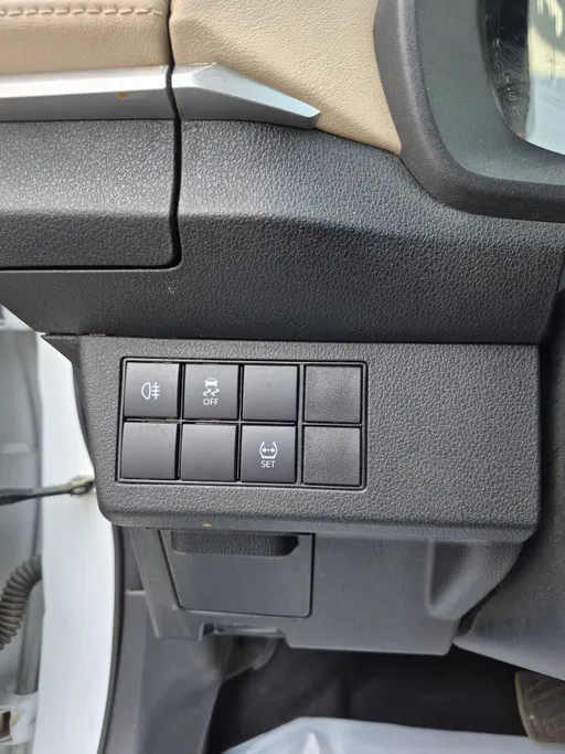 تويوتا يارس Y 2024 