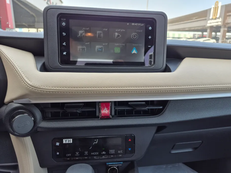 تويوتا يارس Y 2024 