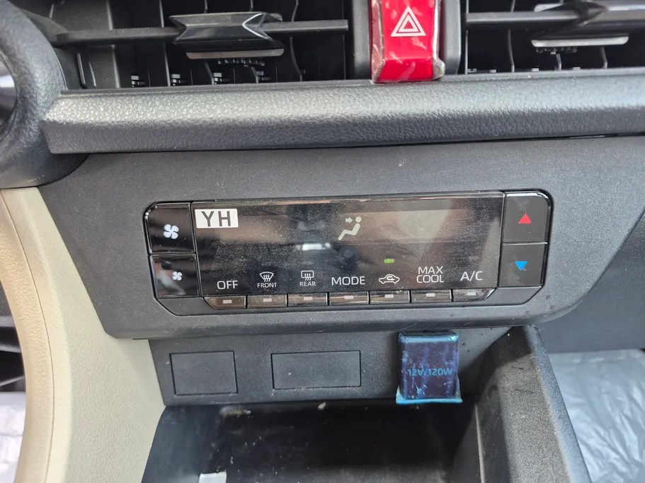 تويوتا يارس Y 2024 