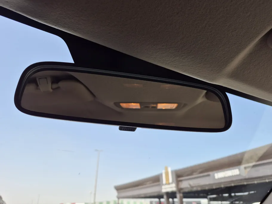 تويوتا يارس Y 2024 