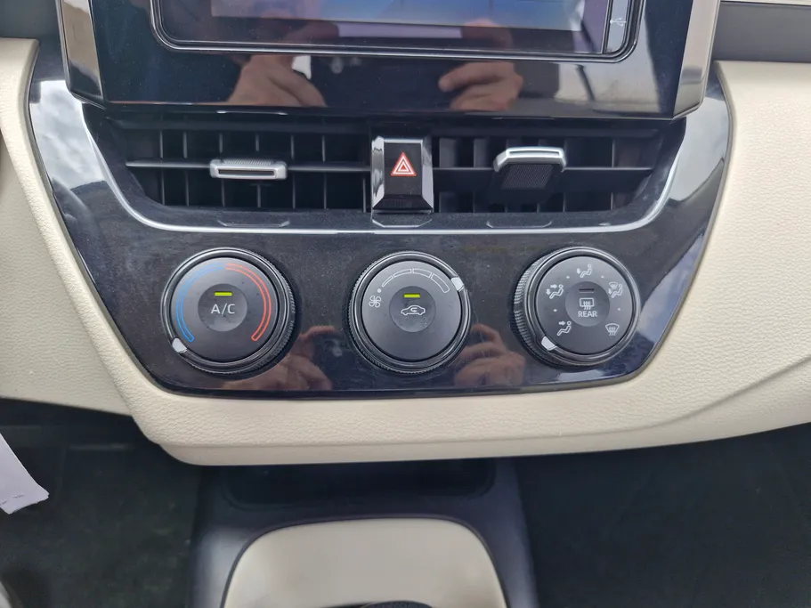 2024 Toyota Corolla XLI 